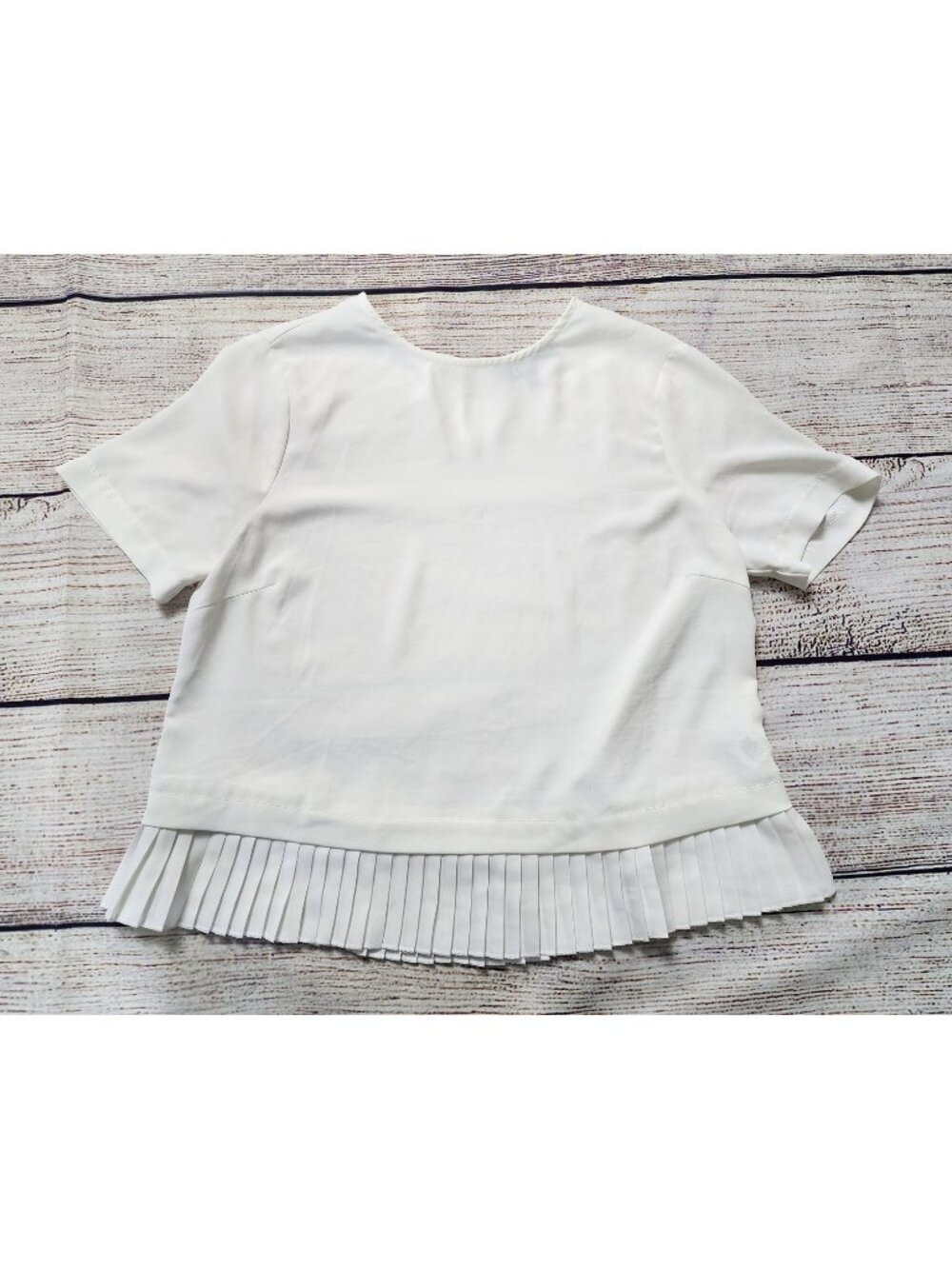 Lulu's Ivory White Medium Short Sleeve Blouse Bottom Ruffle Office Career‎ Chic